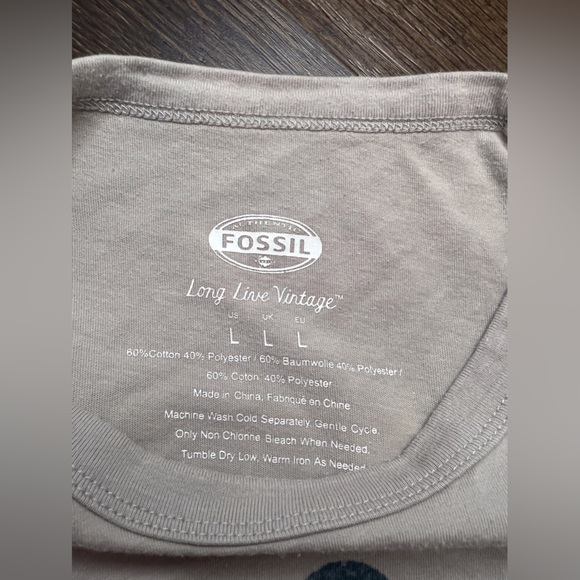 Fossil T Shirt - Picture 2 of 2